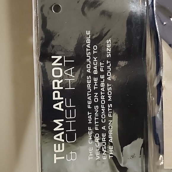 NFL chef apron and hatWeight 10oz, NFL FootballGreat for tailgating, barbequ - Picture 4 of 5